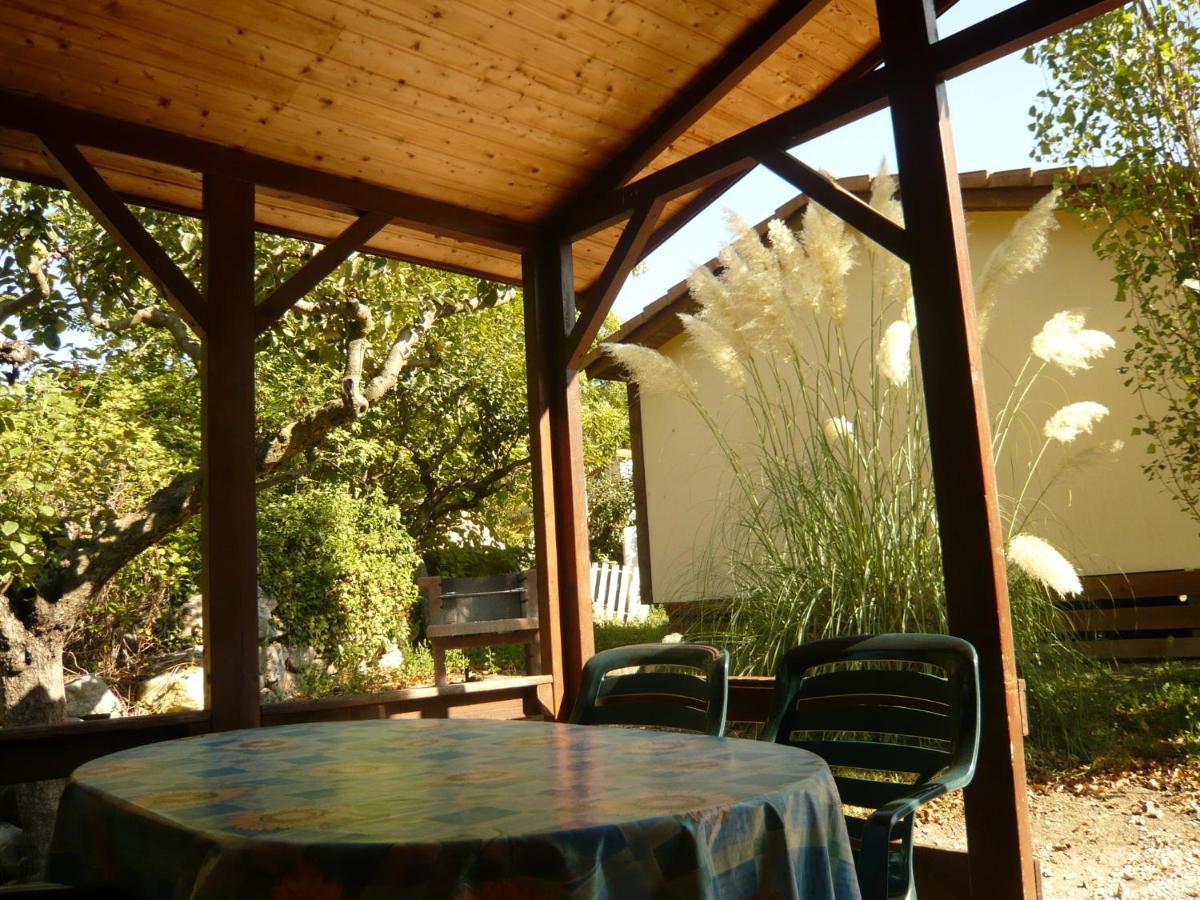 Les Chalets Du Verger Des Ascarines Corneilla-de-Conflent Eksteriør billede